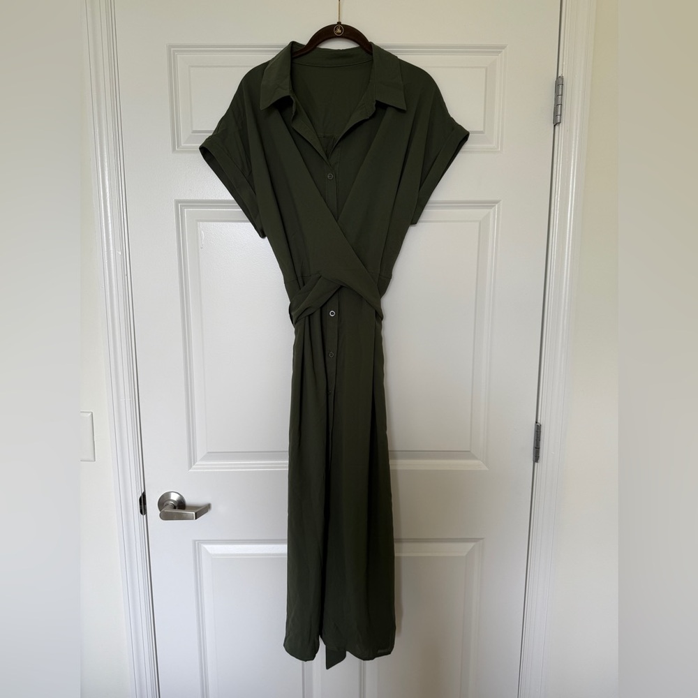 Twist Front Short Sleeve Collar Button Down Shirt Dress